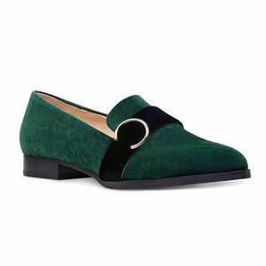 🌸 Nine West | Green Velvet loafers 8.5